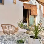 Apartahotel Montroig 5 Boutique
