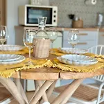 Montroig 5 Boutique 4* Сиджес