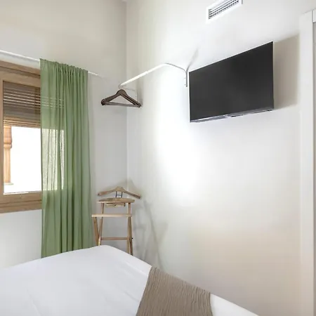 Montroig 5 Boutique Апарт-отель 4*