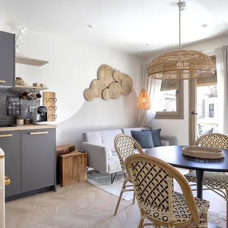 Montroig 5 Boutique Sitges