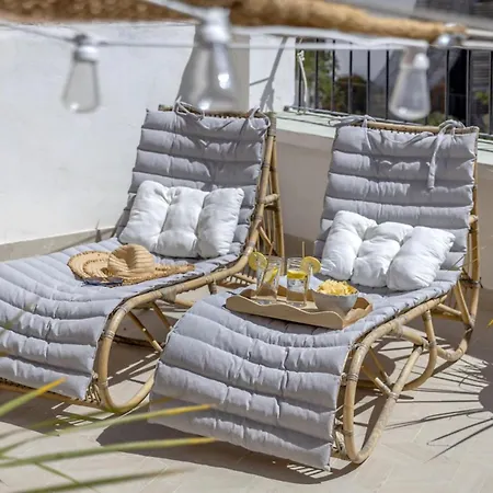 Апарт-готель Montroig 5 Boutique