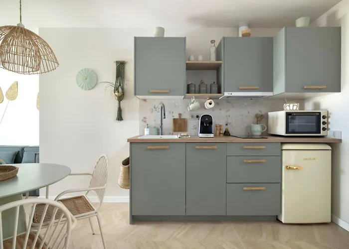 Montroig 5 Boutique 4*