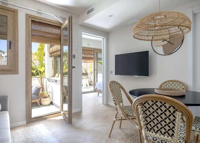 Montroig 5 Boutique Sitges