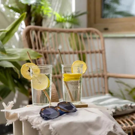 Montroig 5 Boutique 锡切斯