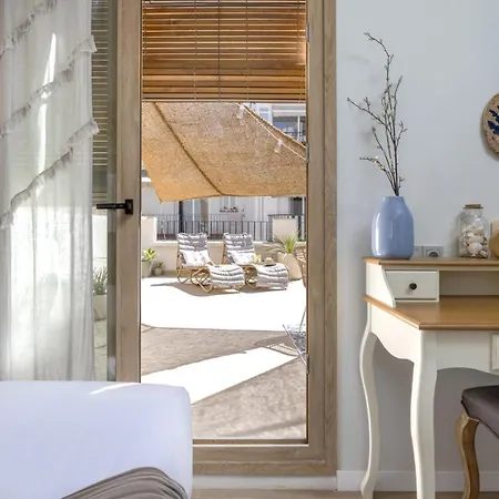 Montroig 5 Boutique Aparthotel *