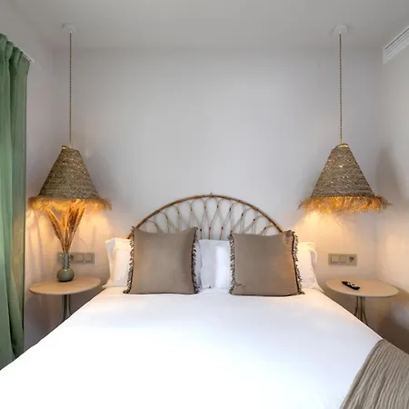 Montroig 5 Boutique Sitges
