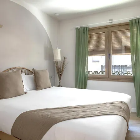 Montroig 5 Boutique 4* سيدجيس