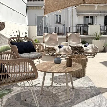Montroig 5 Boutique 4* سيدجيس