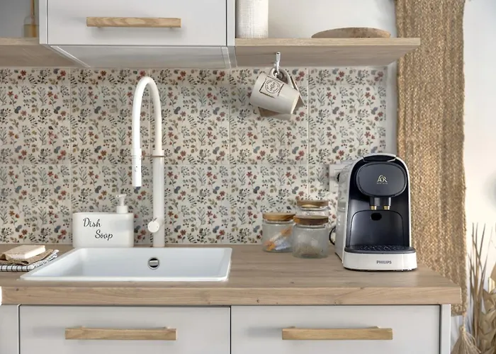 Апарт-отель Montroig 5 Boutique 4*