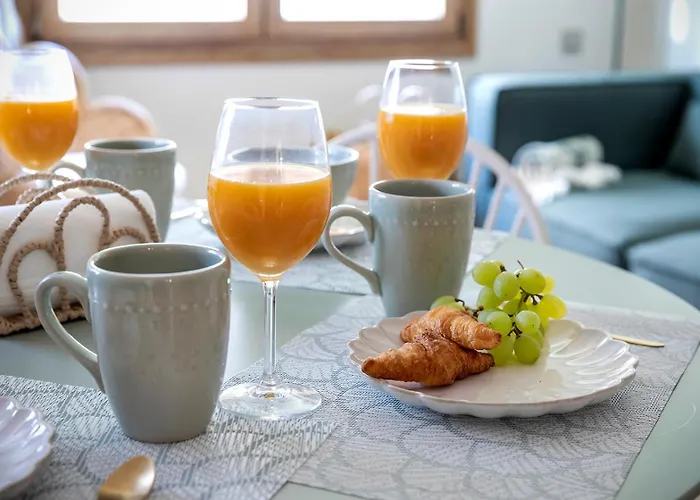 Апарт-отель Montroig 5 Boutique 4*