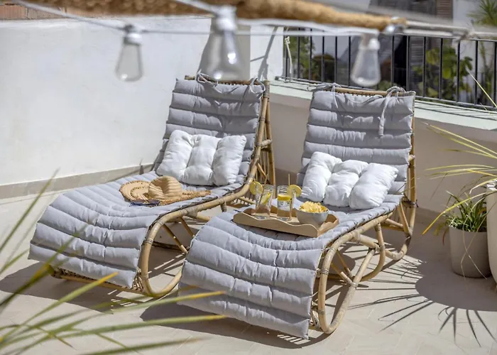 Апарт-отель Montroig 5 Boutique