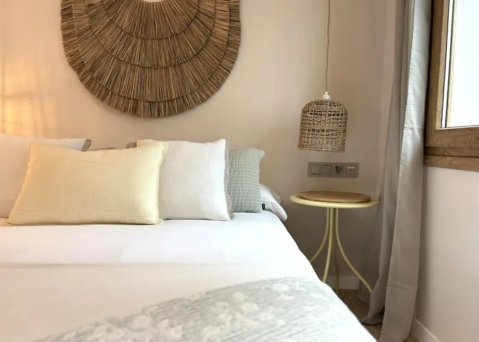 Montroig 5 Boutique 4* Сиджес